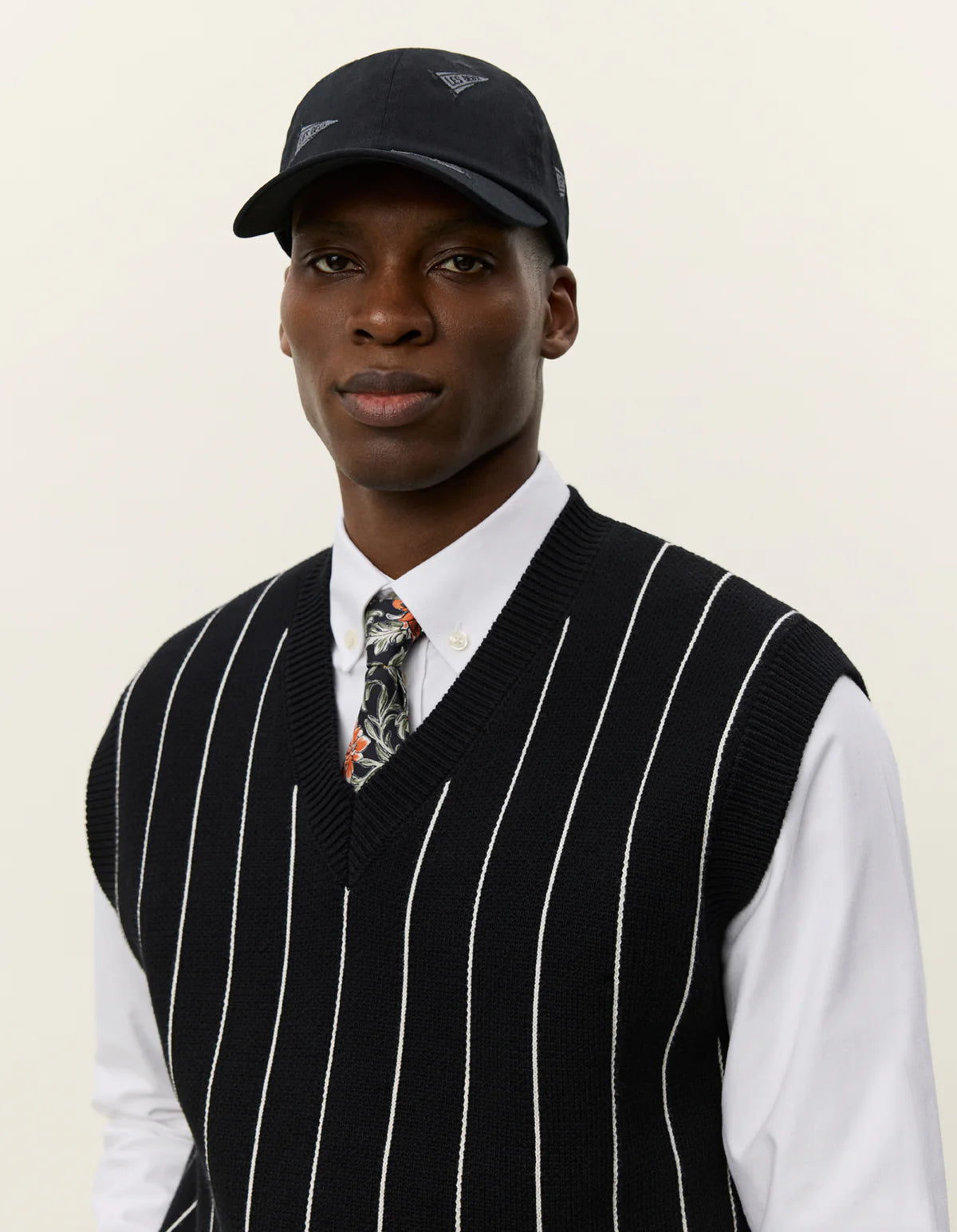 Gaston Jacquard Pinstripe Vest - Black