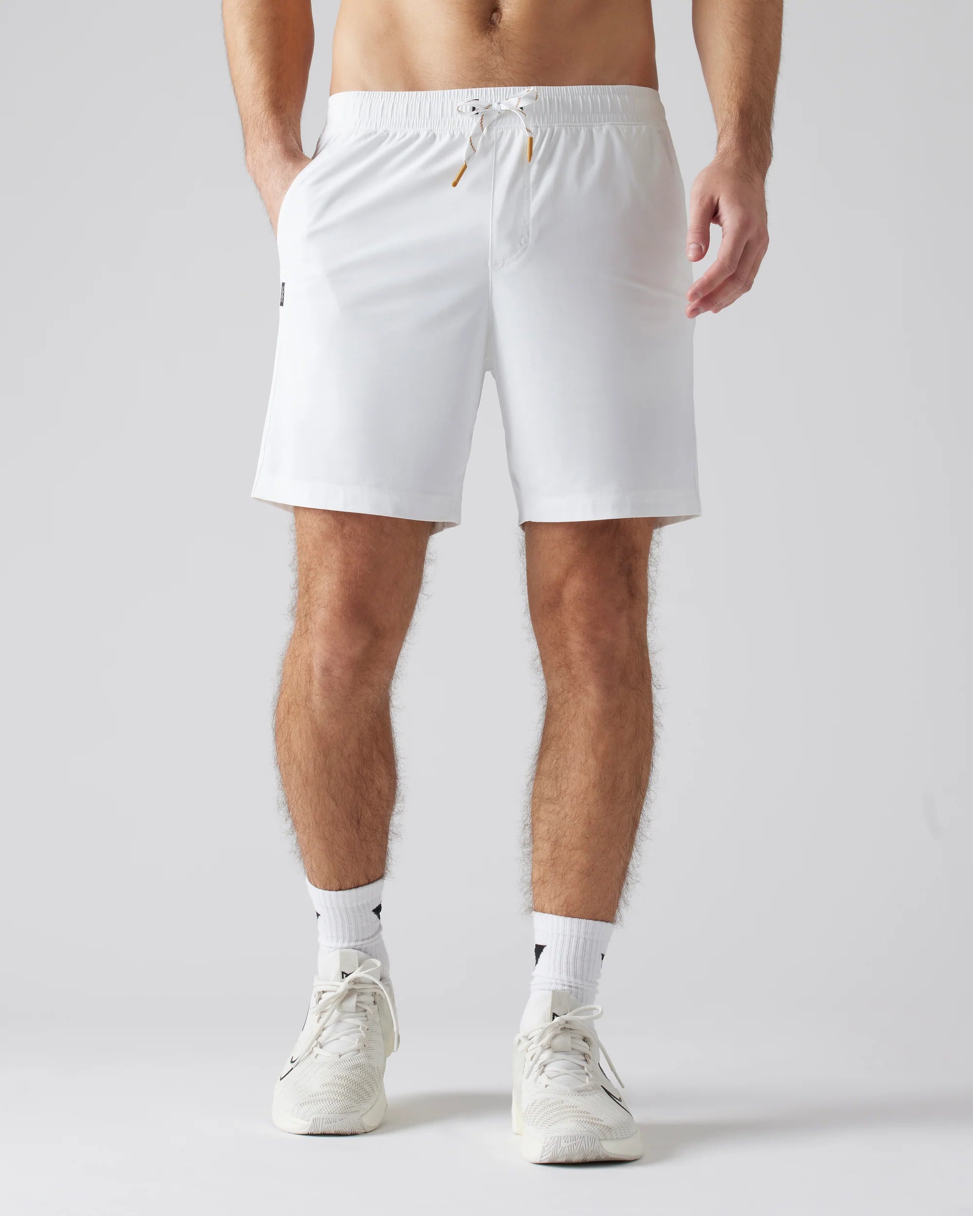 7" Pursuit Short - Lined - White