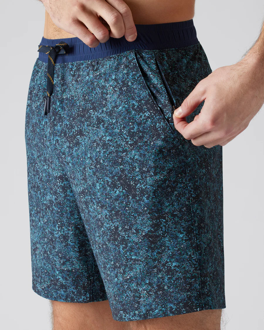 7" Pursuit Short - Unlined - Navy Pebble Print