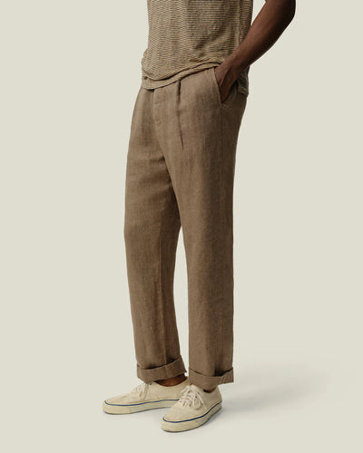 Alta Pleated Linen Trousers - Chai Twill