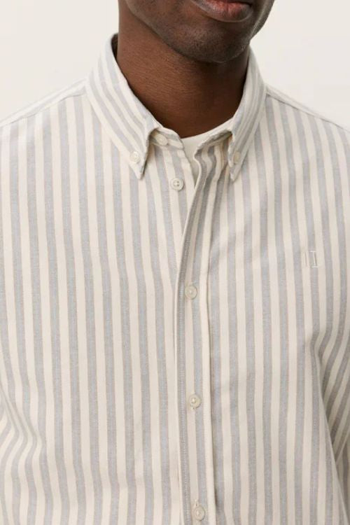 Men's clothing