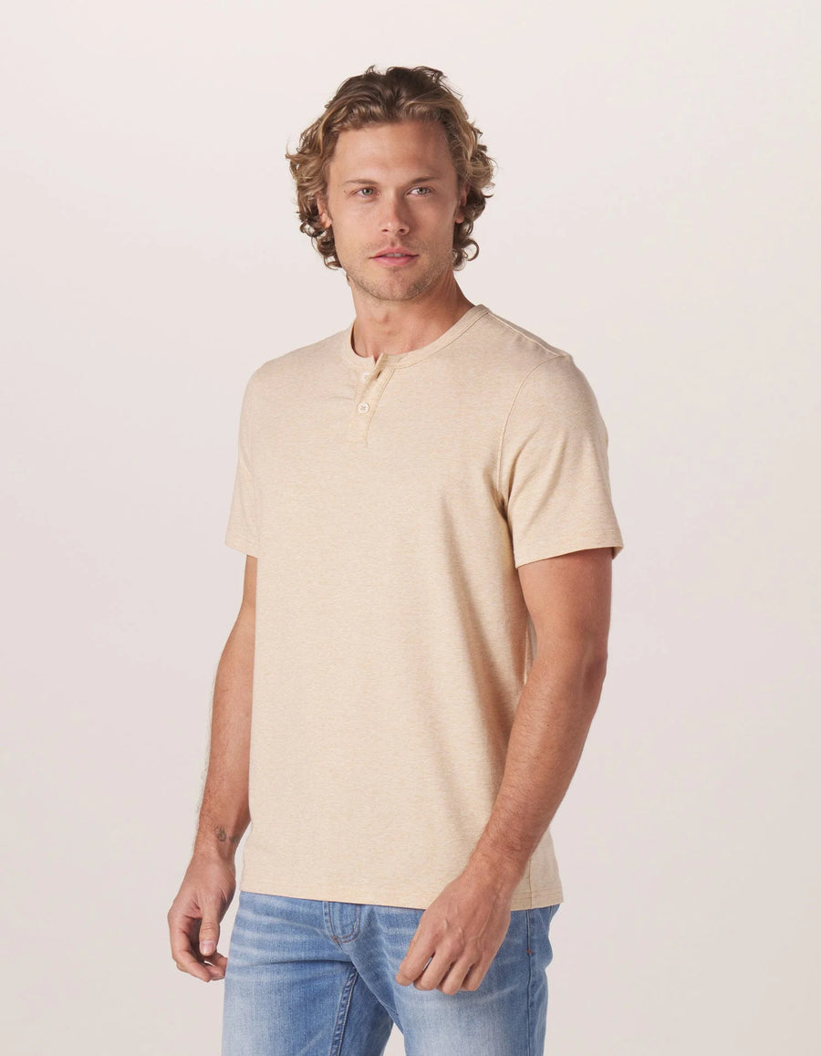 Active Puremeso Short Sleeve Weekend Henley - Iced Latte
