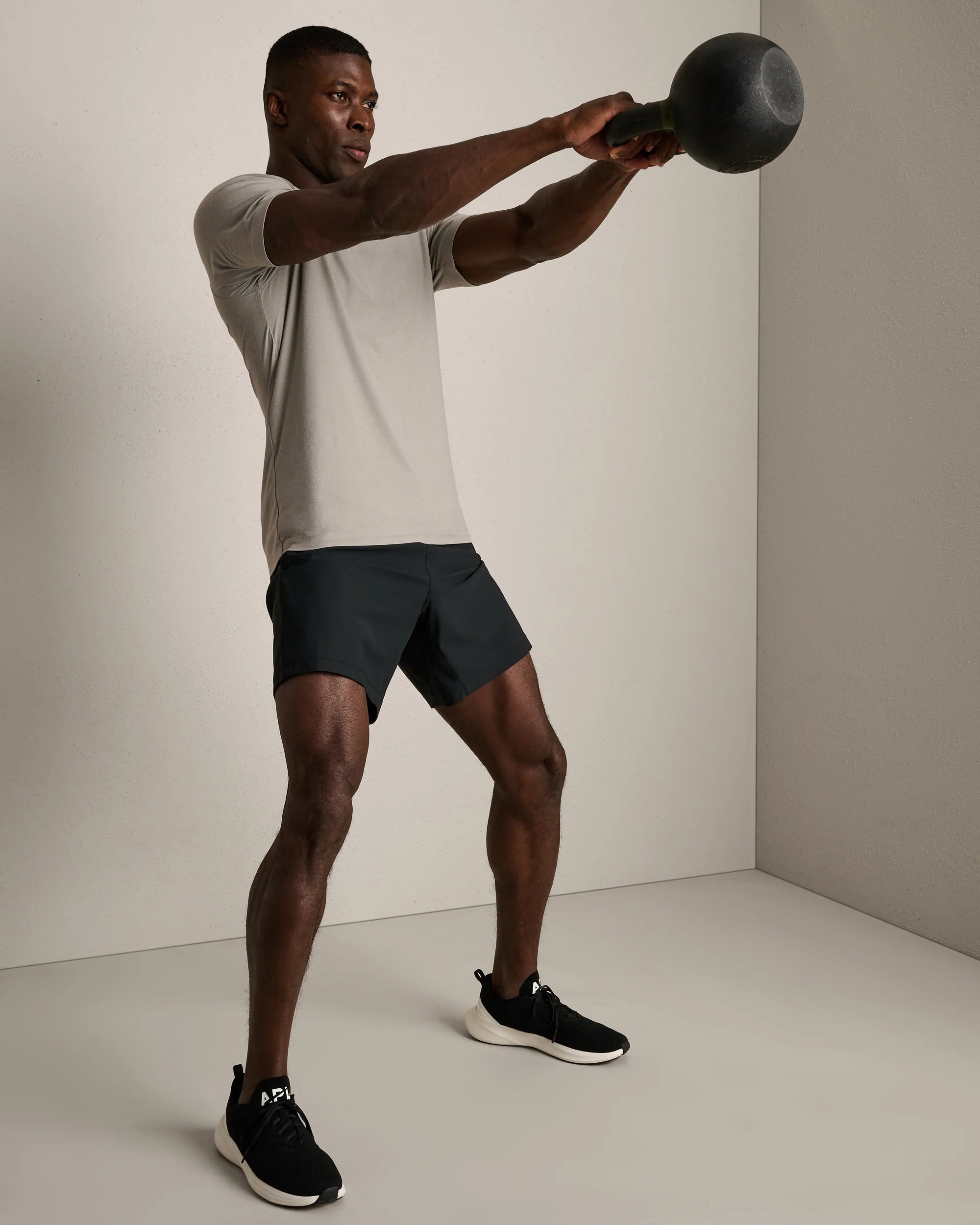 Reign Short Sleeve - Griffin White Heather