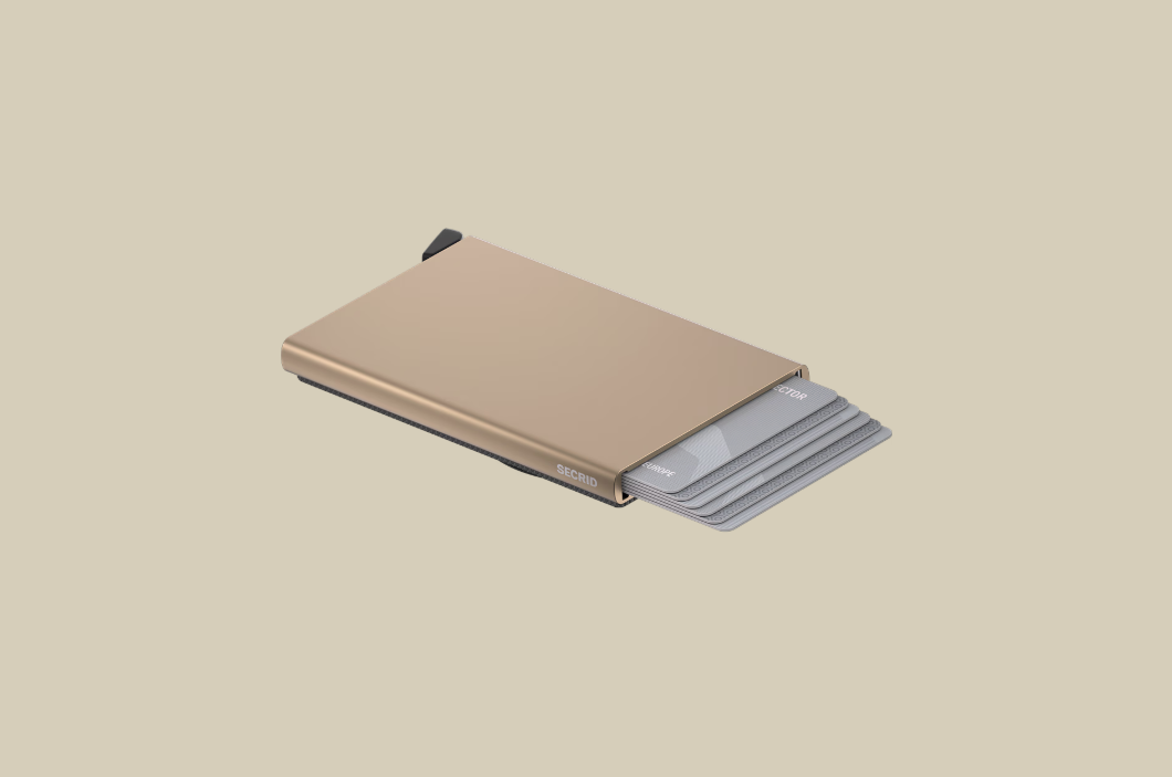 Cardprotector for Magsafe _ Sand