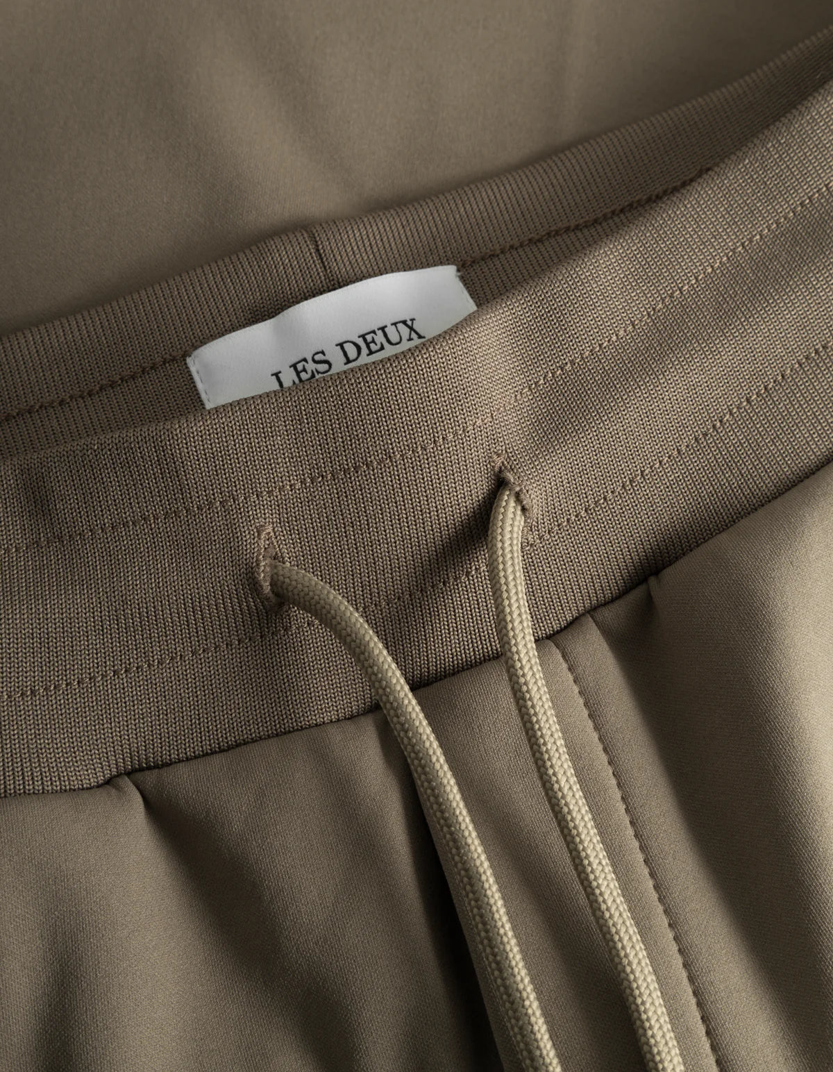 Sterling Track Short - Walnut & Ivory