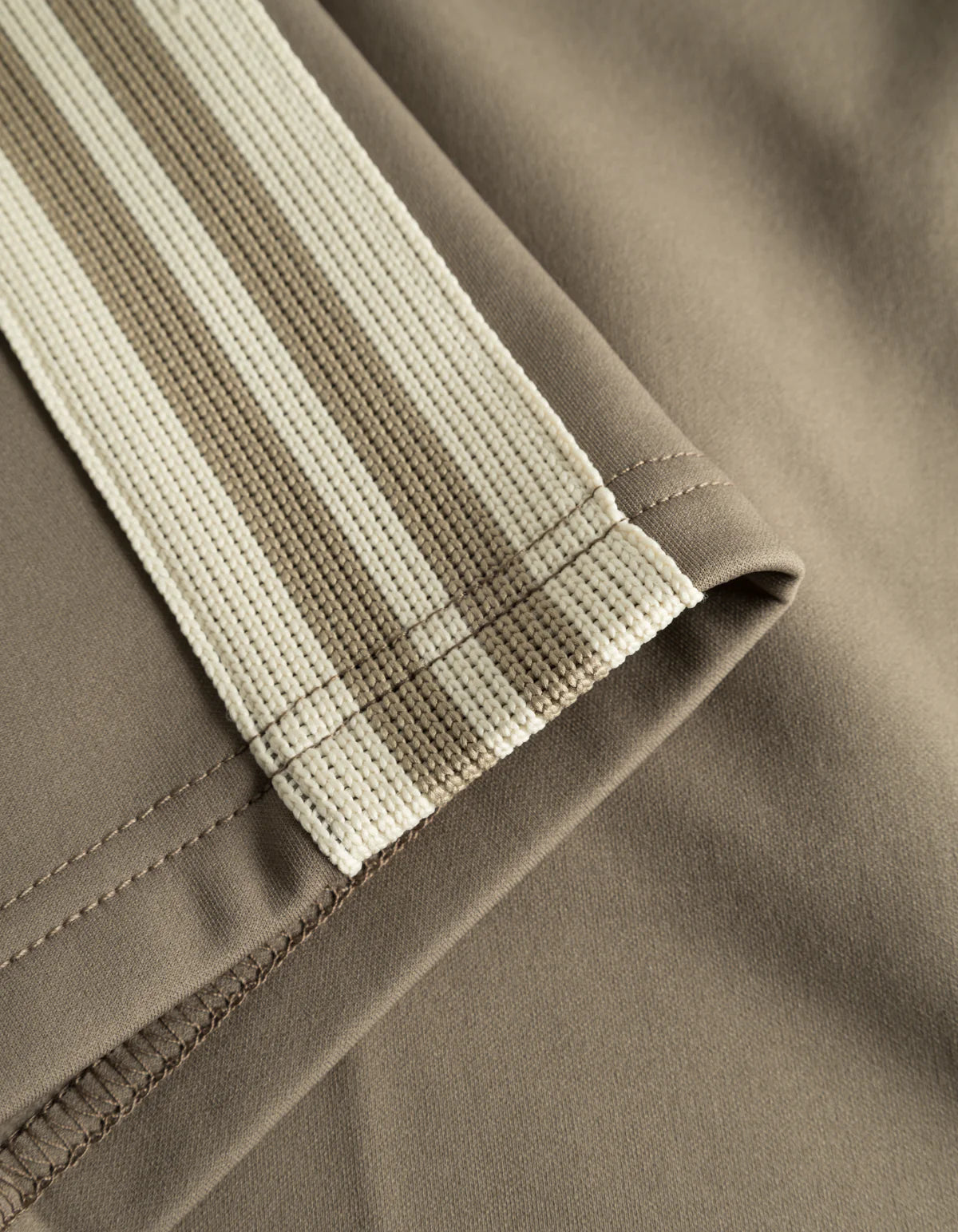 Sterling Track Short - Walnut & Ivory