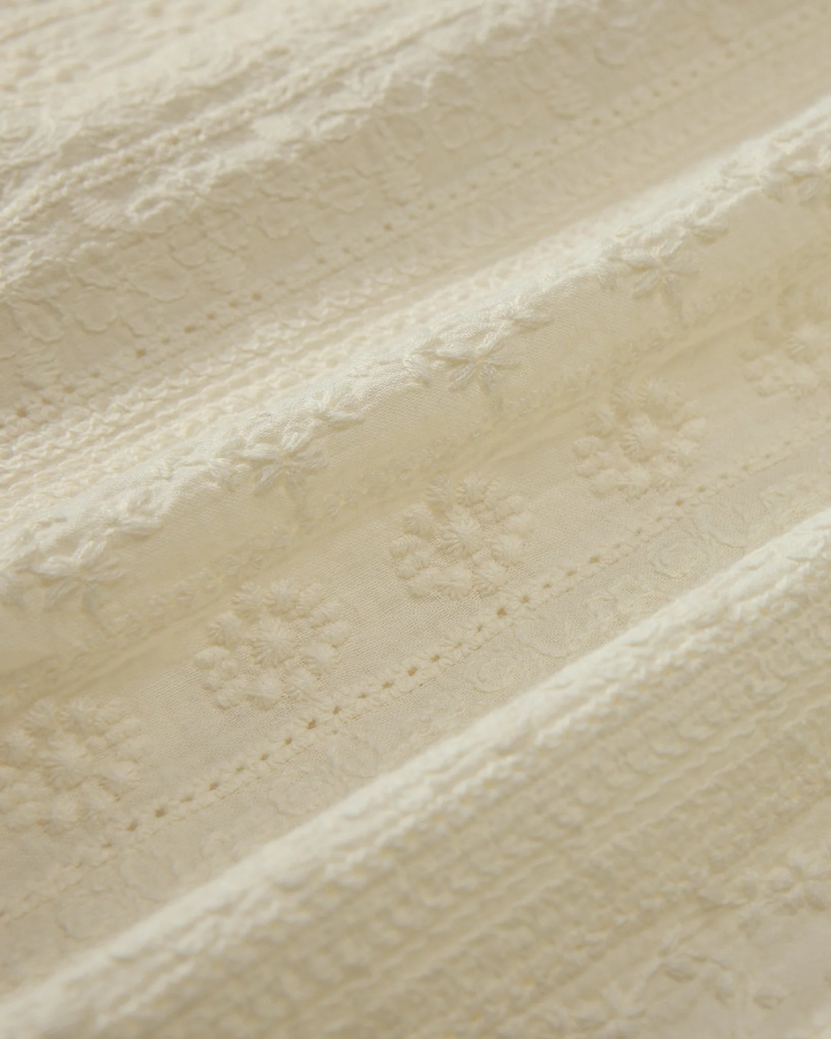 Resort Embroidered Shirt - Ecru