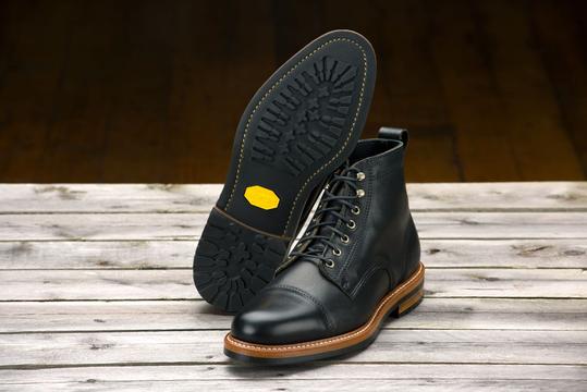 Byron Boot - Black Essex