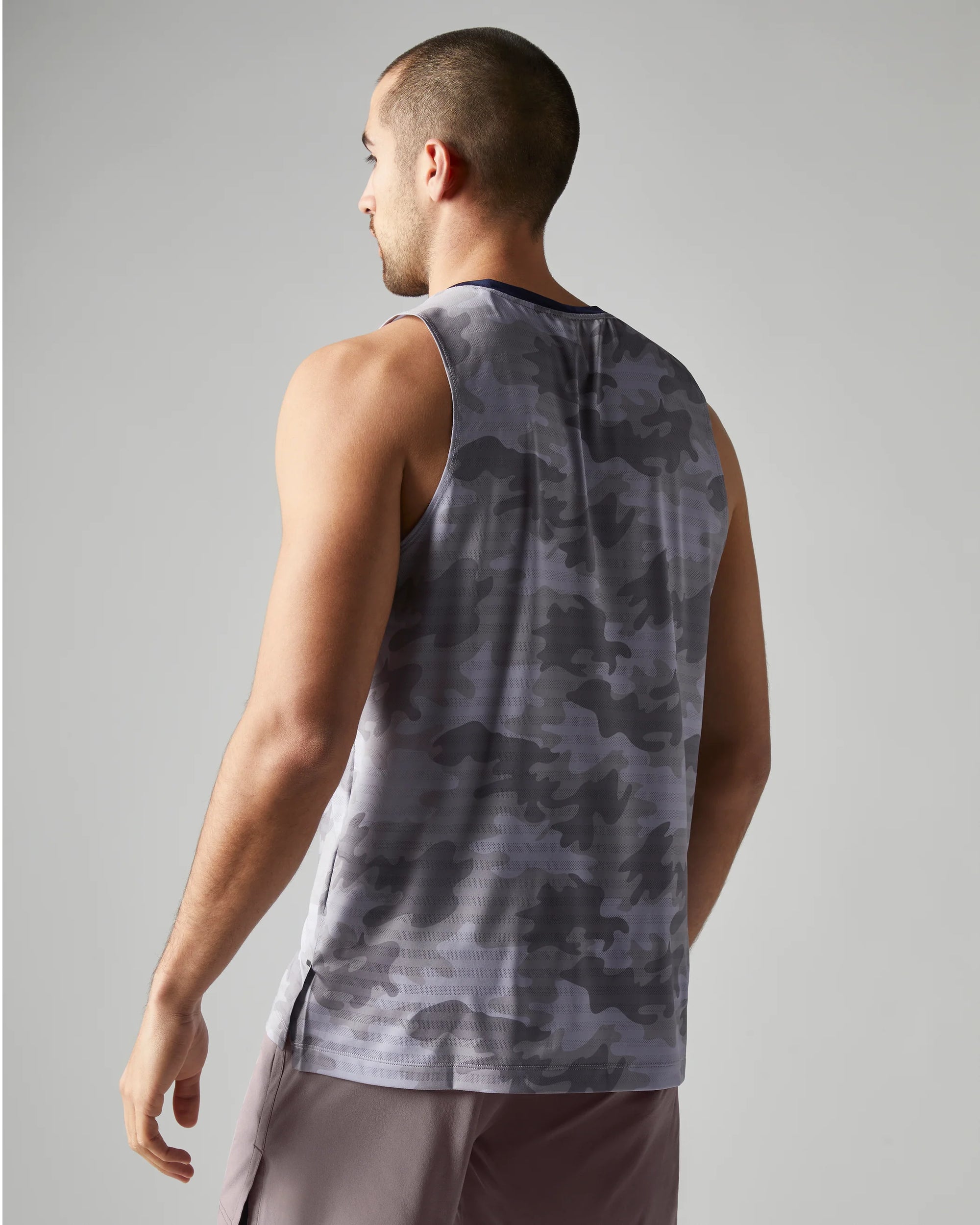 Swift Tank - Shark Gray Camo